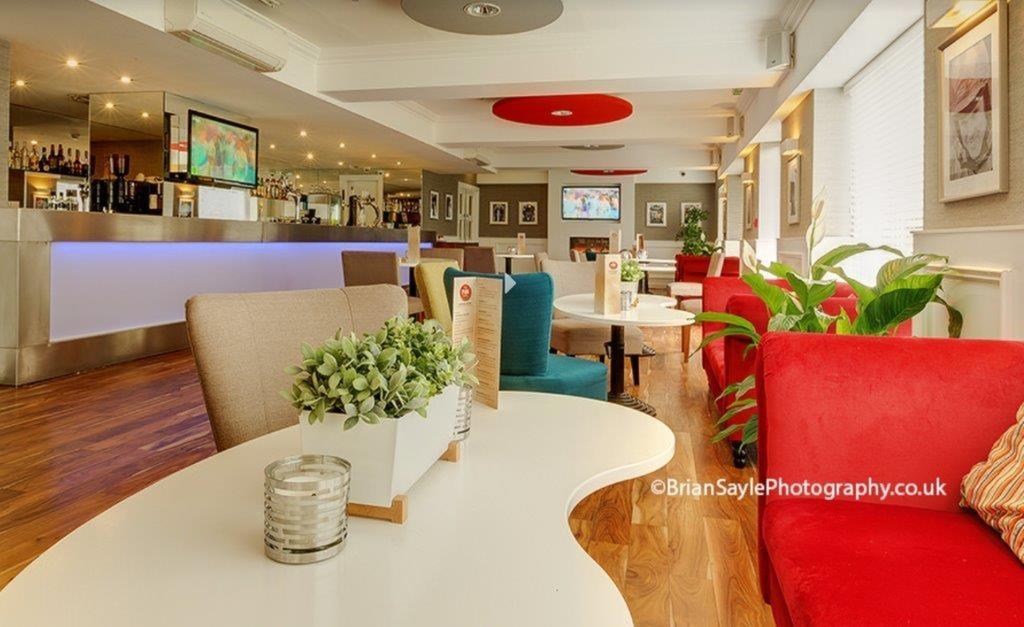 The Park Hotel Sefton Exterior photo